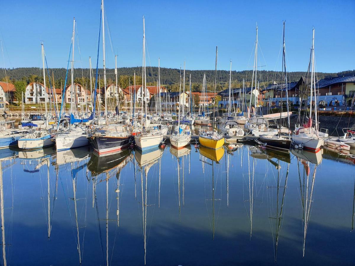 Lipno Nad Vltavou - Apartman 23 - Wifi, Parking, Netflix Exterior foto